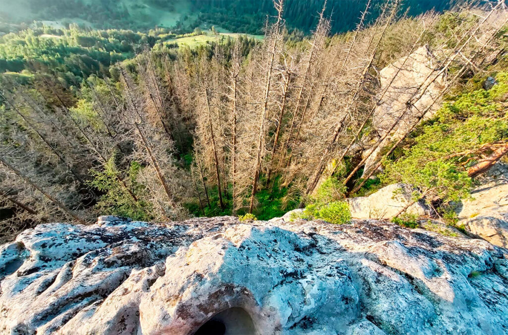 Гора (скеля) Костел Микуличин