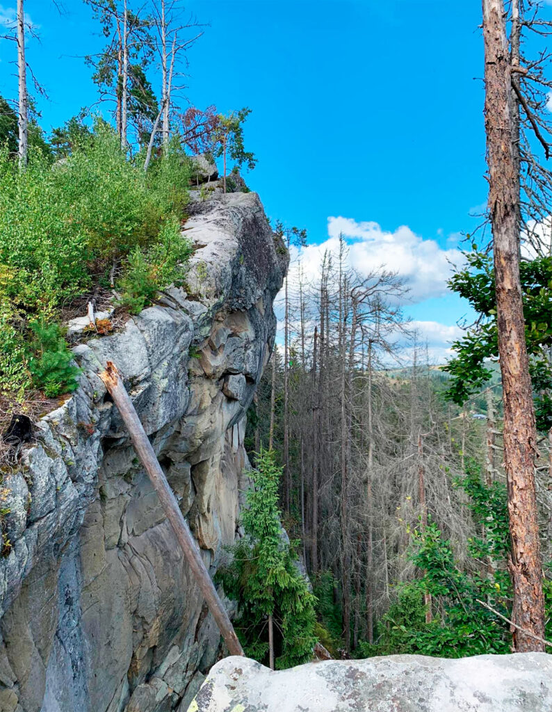 Гора (скеля) Костел Микуличин