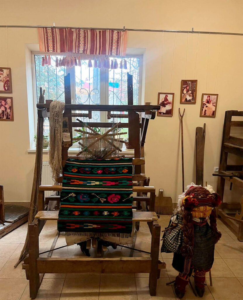 Музей етнографії та екології Карпатського краю