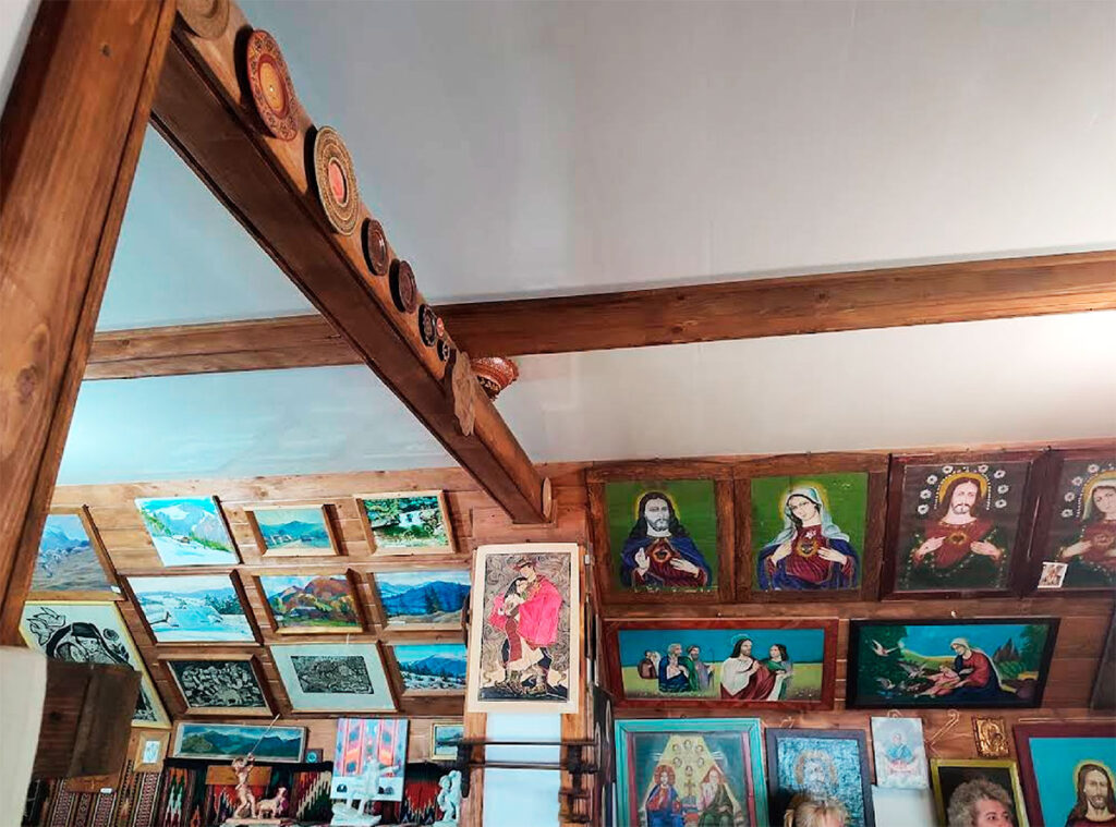 Музей звичаєвої символіки Гуцульщини Микуличин