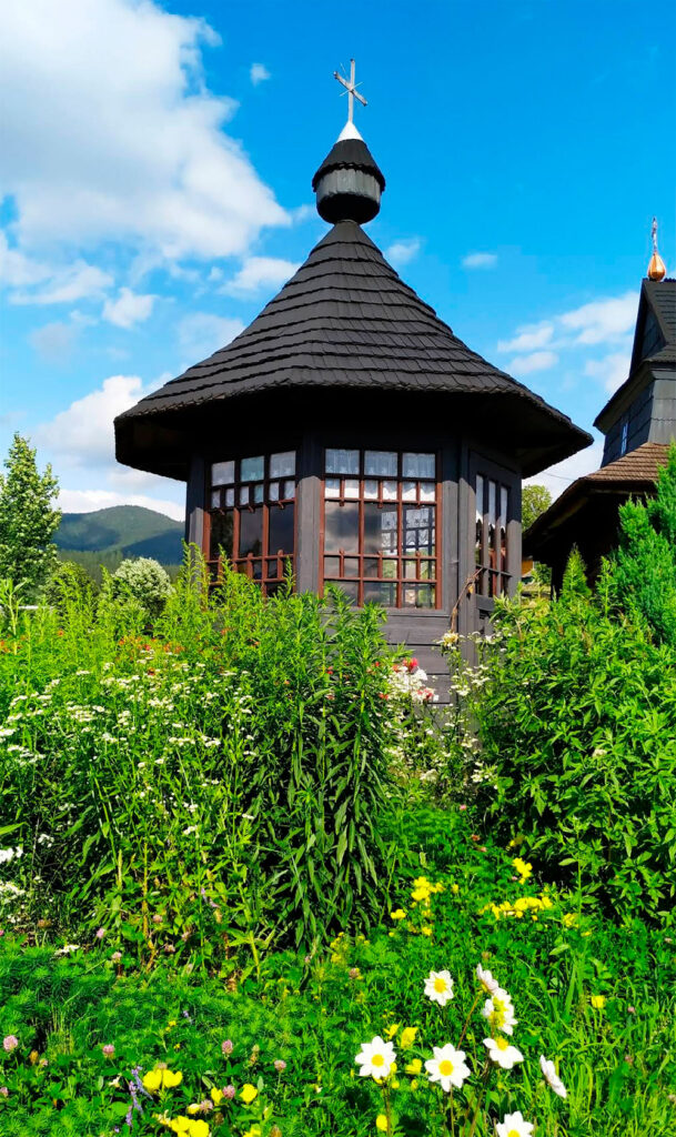 Церква Різдва Пресвятої Богородиці Ворохта