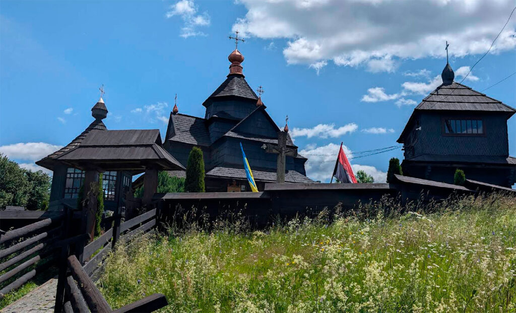 Церква Різдва Пресвятої Богородиці Ворохта